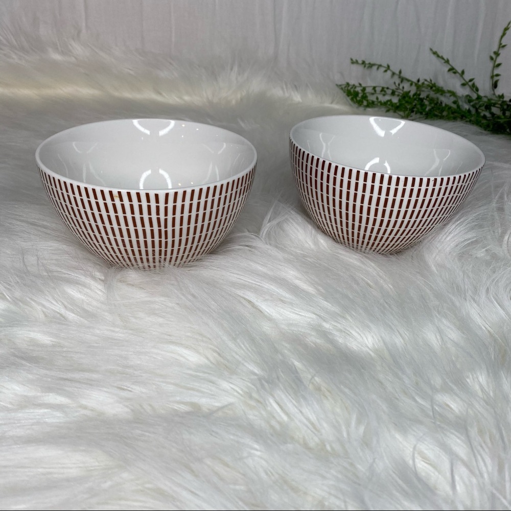 Set of Two CB2 Crate & Barrel Ceramic Broken Line Rust White Color Cereal Bowls